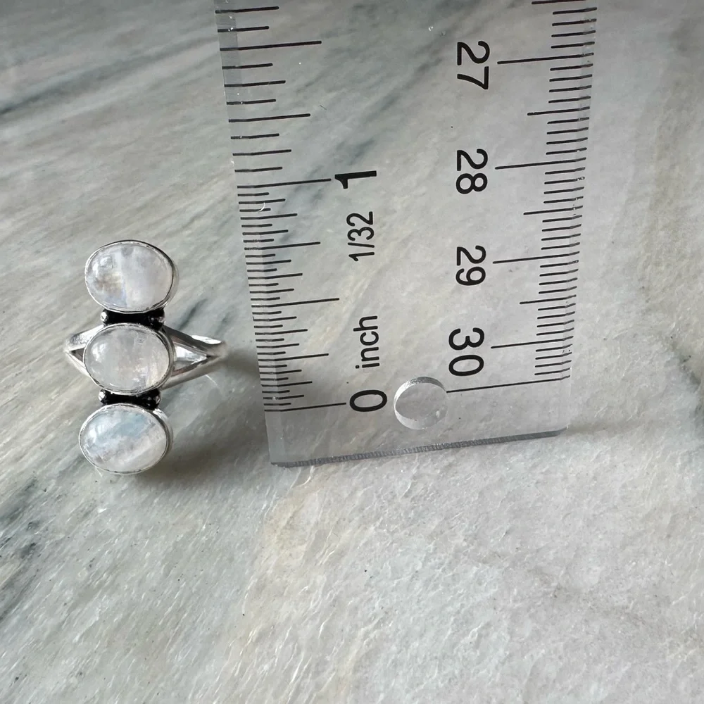 NWOT Sundance Foggy Rainbow Ring, Rainbow Moonstone, Sterling Silver